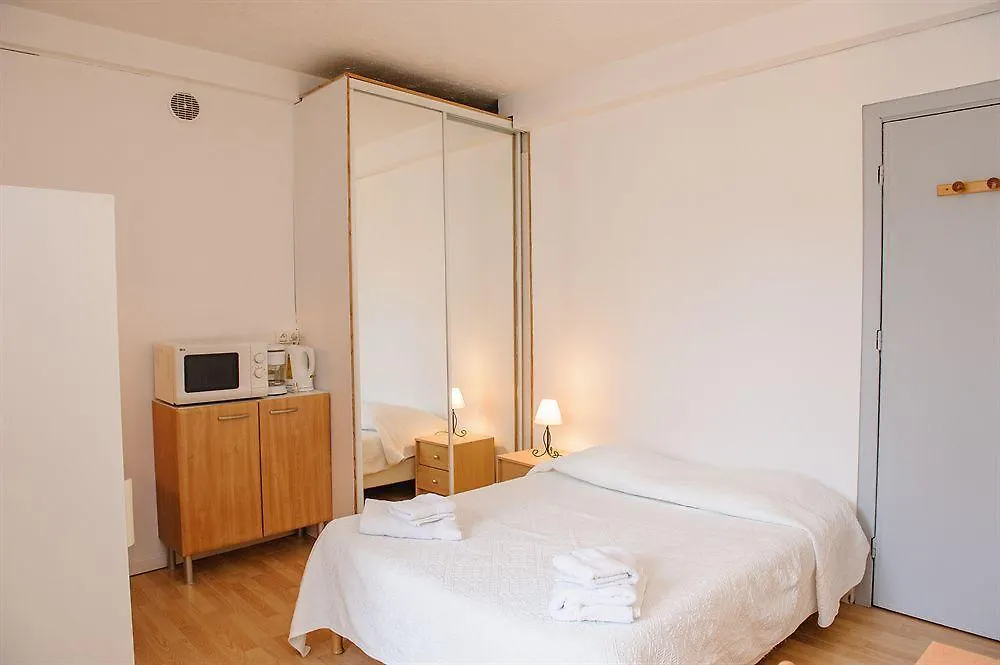 Apartment Studios Parisiens Cannes France